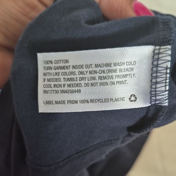 Original Use Navy Blue Tee with Beach Graphic - Picture 6 of 16